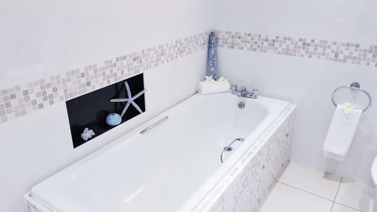 Calm Sorento Glacis  Exterior foto